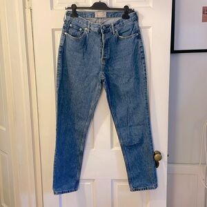 Everlane High-Rise Straight Jeans in Classic Light Blue Wash
